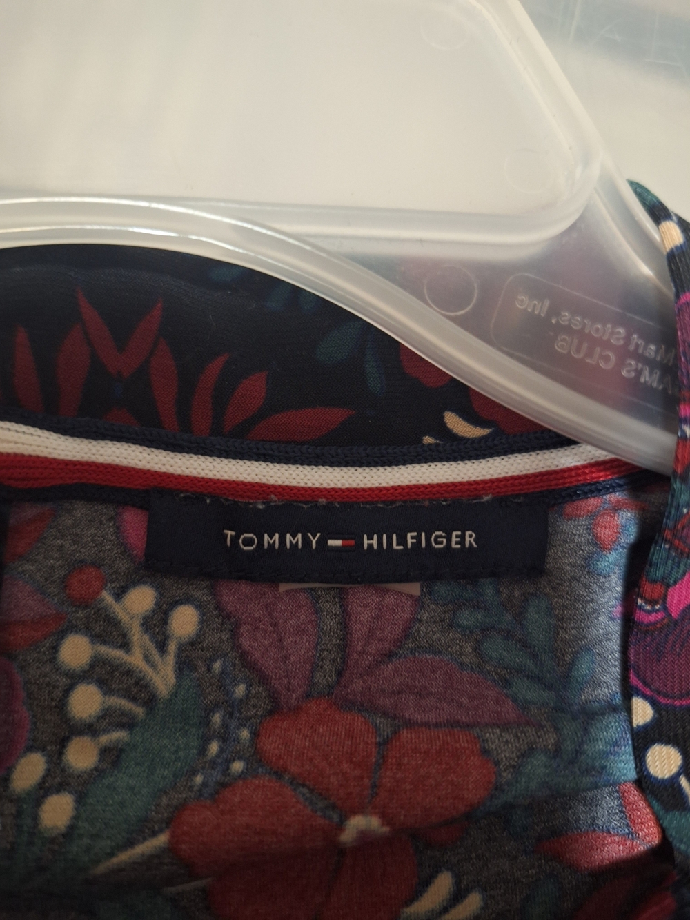 Tommy Hilfiger Dark Floral Long-Sleeve Keyhole Blouse - Picture 7 of 7